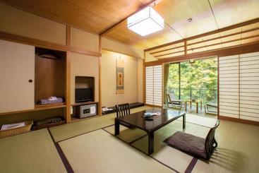 هتل Osawa Onsen Sansuikaku
