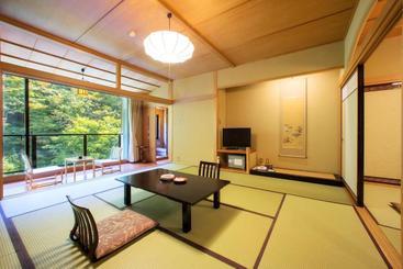 هتل Osawa Onsen Sansuikaku
