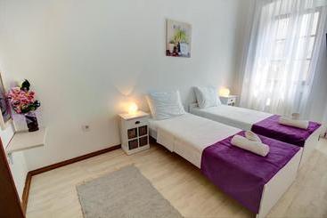 هتل City Point Rooms