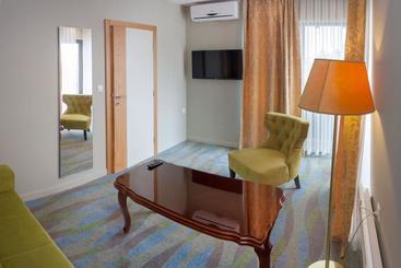 هتل Opal Exclusive Bihać
