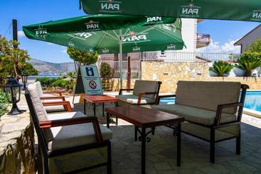 هتل B&b Villa Paula