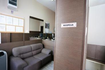 هتل Accommodation Elegance