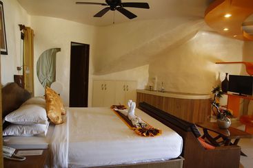 هتل Boracay West Cove