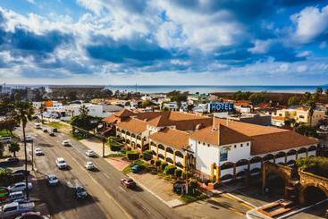هتل Del Mar Inn Playas