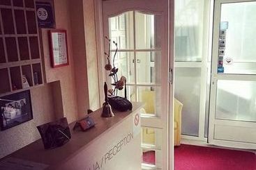 هتل Bed And Breakfast Majesty