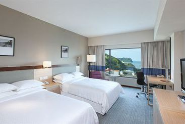 هتل Four Points By Sheraton Sandakan