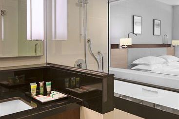 هتل Four Points By Sheraton Sandakan