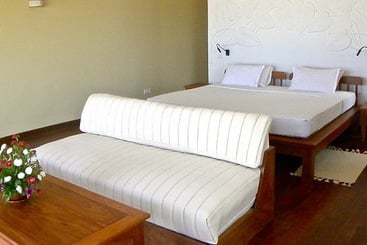 هتل Sandoway Resort