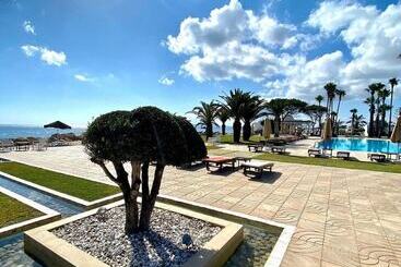 هتل Residence Ain Meriem