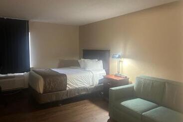 فندق Baymont By Wyndham Battle Creek/i94