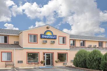 هتل Days Inn By Wyndham Custer