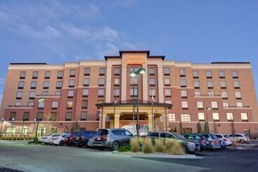 هتل Hampton Inn & Suites Denver/airportgateway Park