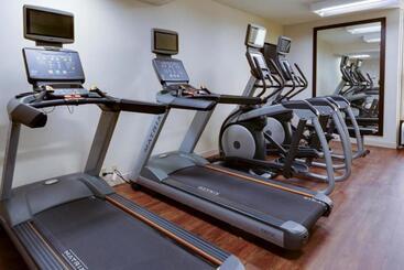 בית מלון כפרי Drury Inn & Suites Denver Tech Center