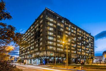 هتل Fairfield By Marriott Bogota Embajada