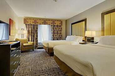 Отель Holiday Inn Express & Suites Gonzales, An Ihg