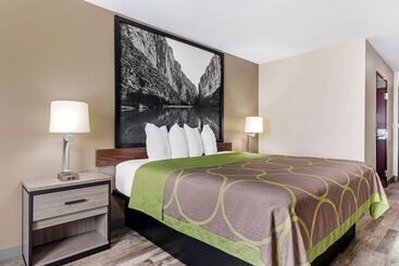 هتل Super 8 By Wyndham Harker Heights Killeen   Fort Cavazos