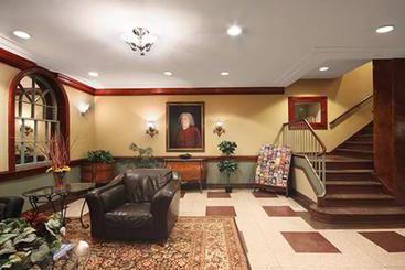 Governor Dinwiddie Hotel Old Towne, An Ascend Collection Hotel
