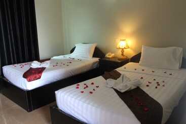 فندق Central Night