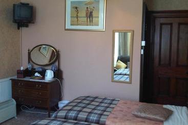 هتل James Cottage B&b