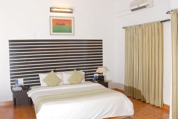 هتل The Goan Village Beach Resort , Goa