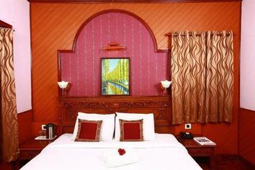 هتل Bangalore Residency