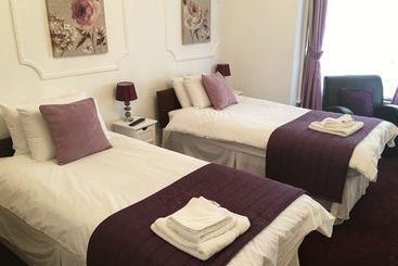 هتل Mayview Guest House