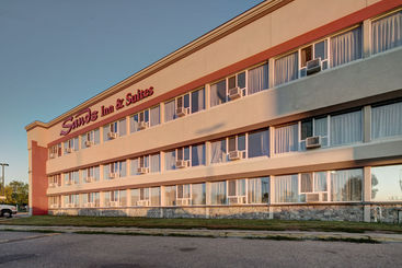 هتل Sands Inn & Suites