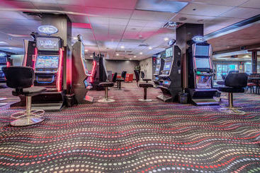 هتل Sands Inn & Suites