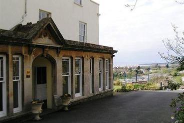 تختخواب و صبحانه Church House
