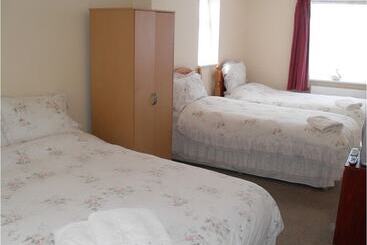 בית מלון כפרי Alma Lodge Guest House