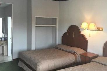 هتل Montecarlo Ciudad Juárez