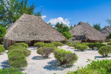منتجع Hakuna Majiwe Beach Lodge
