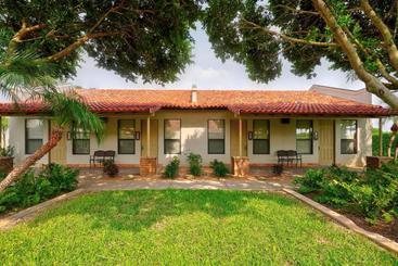 The Bungalows On Shary, Mission Mcallen