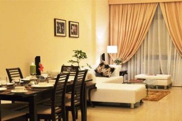 هتل Serene Landmark Residence