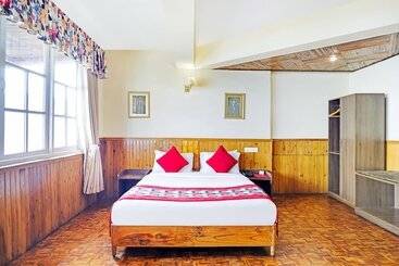 هتل Summit Newa Regency