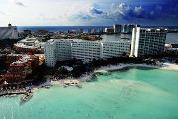 Grand Oasis Viva Resort - Adults Only