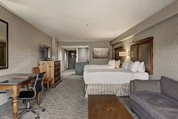 هتل Alpenrock Breckenridge, Curio Collection By Hilton