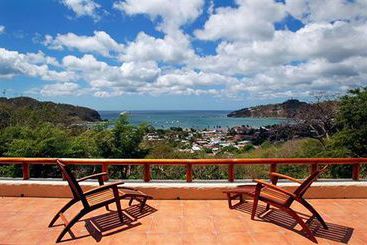 هتل Pelican Eyes Resort & Spa
