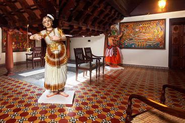 هتل Vasundhara Sarovar Premiere  Vayalar