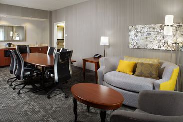 هتل Courtyard By Marriott Pittsburgh Shadyside