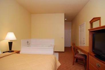 בית מלון כפרי Days Inn Henderson