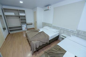 هتل Pousada Acacia Negra