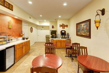 هتل Regency Inn & Suites Biloxi