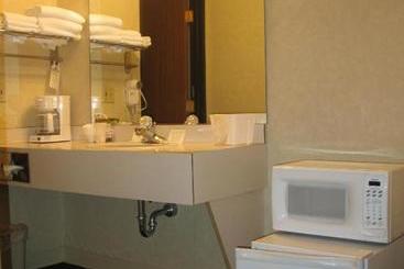 مُتل Great Lakes Inn
