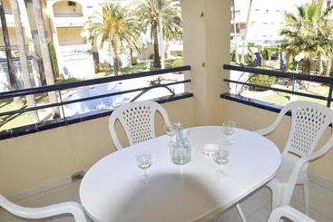 Apartamentos Royal Playa