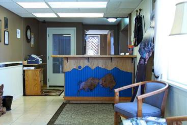 هتل Dakota Cowboy Inn
