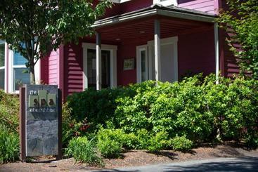 هتل Earthbox Inn & Spa