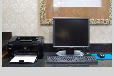 مُتل Surestay Plus Hotel By Best Western Warner Robins Afb