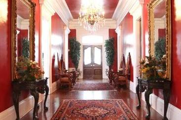 تختخواب و صبحانه The Magnolia Mansion