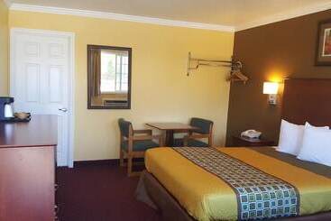 Interstate 8 Motel